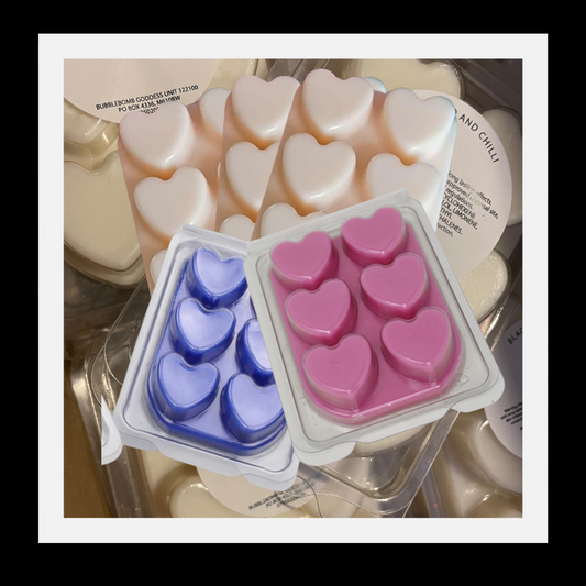 Wax Melt Heart Clamshells WHOLESALE BULK PACK- HOME FRAGRANCE - Made with PET plastic, fully recyclable with a very high recycled content.
